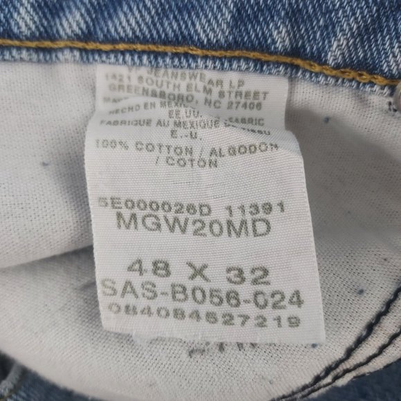 Wrangler MGW20MD Mens 48x32‎ Regular Fit Straight Leg 5 Pocket Denim Jeans - Picture 4 of 5